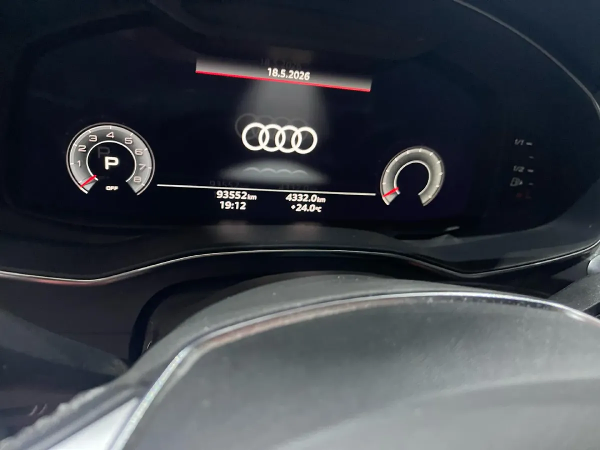 2022 Audi A6L 2.0T 224HP L4 7DCT,autocango,china used car exporter,china ev exporter,chinese used car exporter,chinese used ev exporter