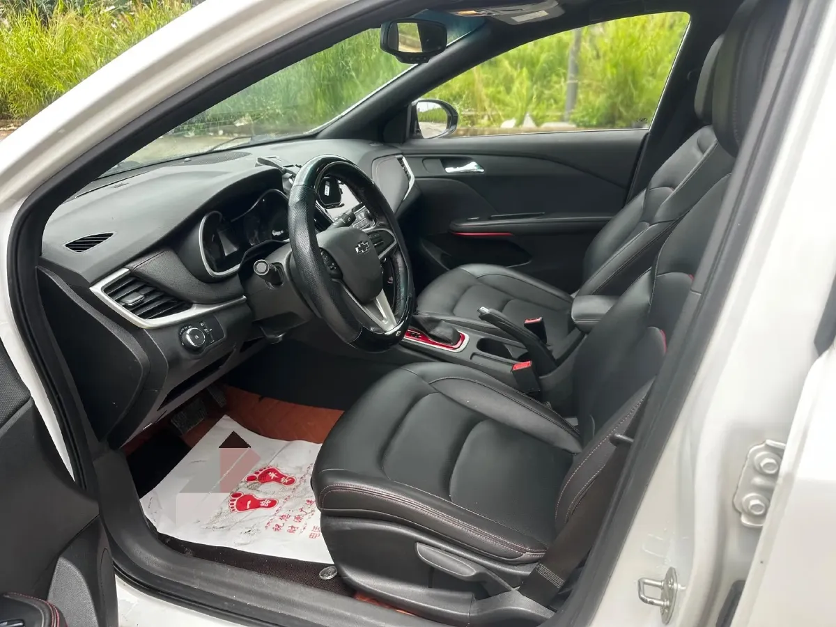 2019 Chevrolet Monza 1.3T 163HP L3 6AT,autocango,china used car exporter,china ev exporter,chinese used car exporter,chinese used ev exporter