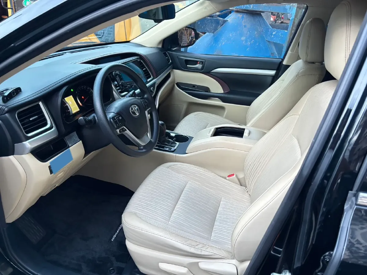 2017 Toyota Highlander 2.0T 220HP L4 6AT,autocango,china used car exporter,china ev exporter,chinese used car exporter,chinese used ev exporter