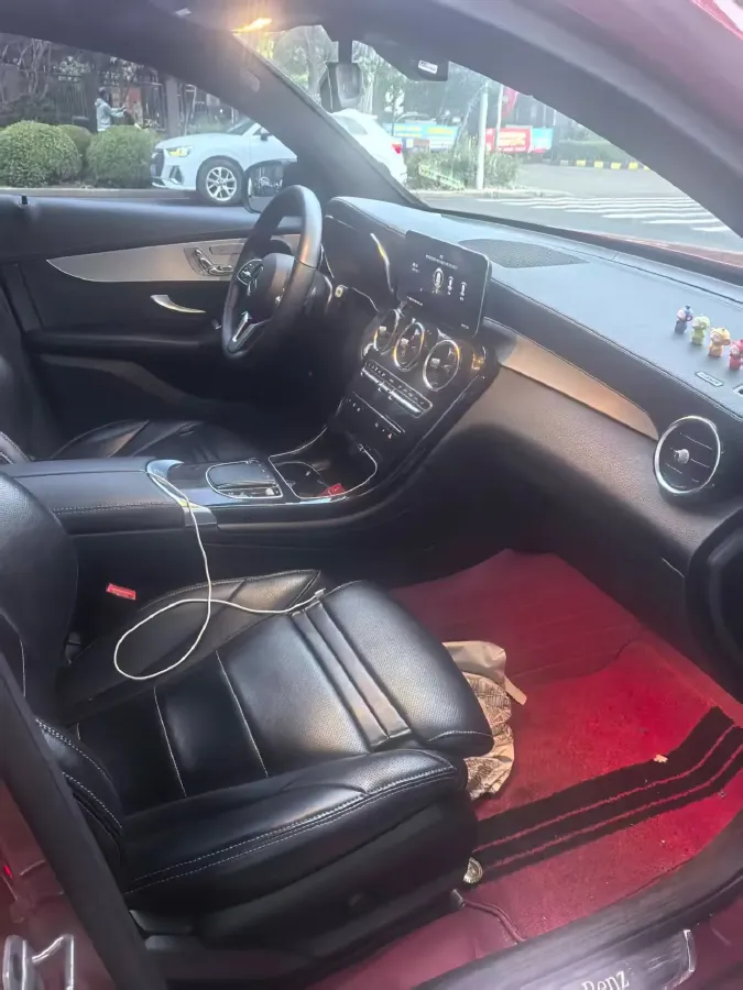 2022 Mercedes-Benz GLC Coupe 2.0T 197HP L4 9AT,autocango,china used car exporter,china ev exporter,chinese used car exporter,chinese used ev exporter