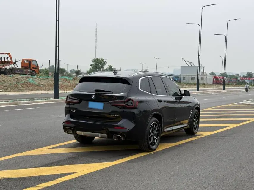 2022 BMW X3 2.0T 184HP L4 8AT,autocango,china used car exporter,china ev exporter,chinese used car exporter,chinese used ev exporter