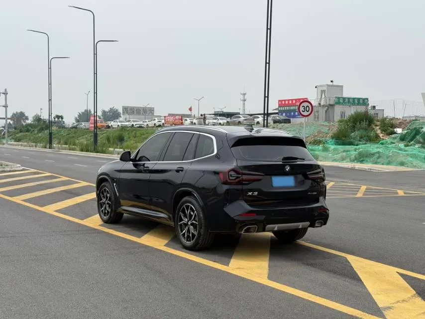 2022 BMW X3 2.0T 184HP L4 8AT,autocango,china used car exporter,china ev exporter,chinese used car exporter,chinese used ev exporter