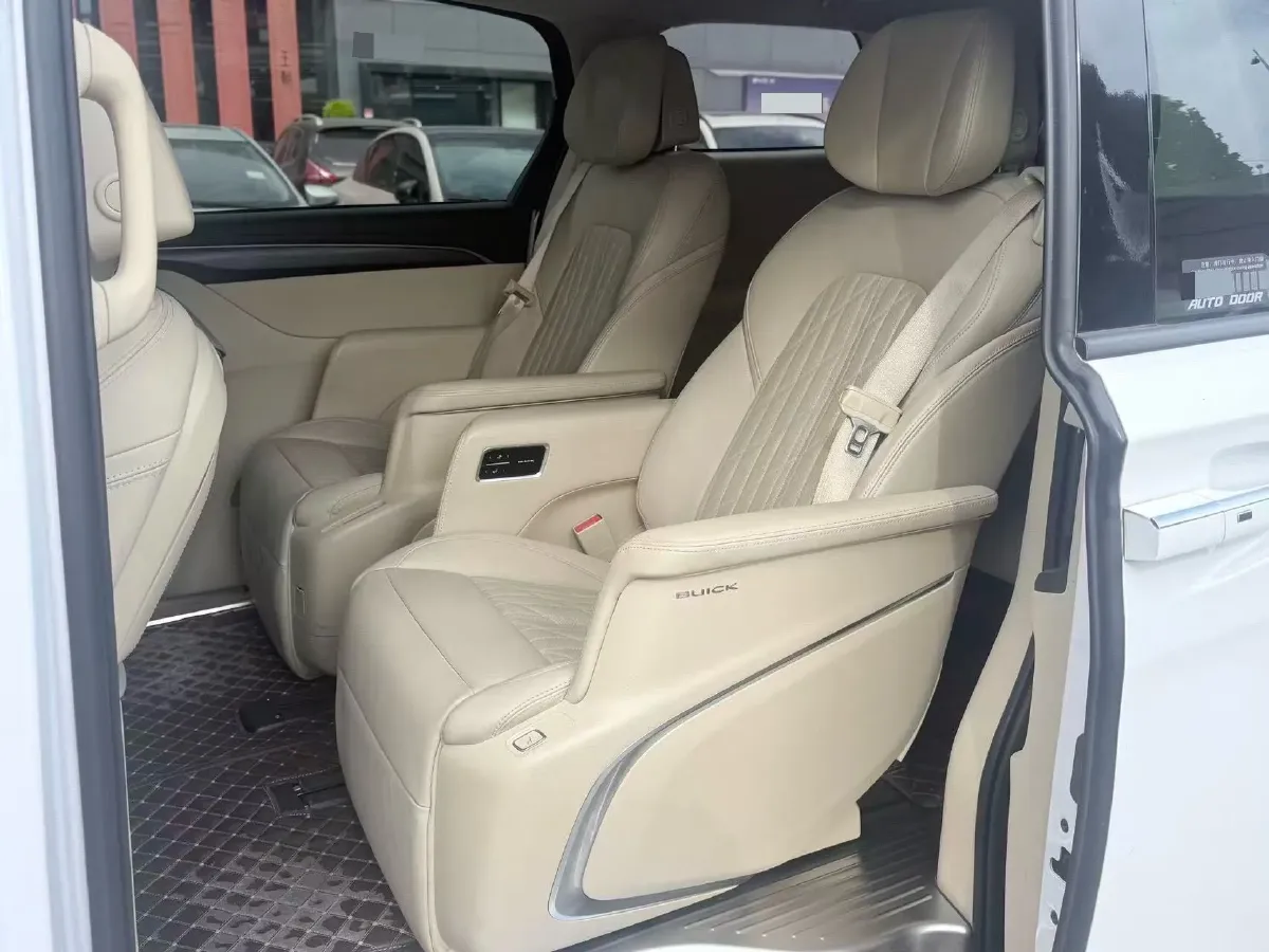 2022 Buick GL8 2.0T 237HP L4 9AT,autocango,china used car exporter,china ev exporter,chinese used car exporter,chinese used ev exporter