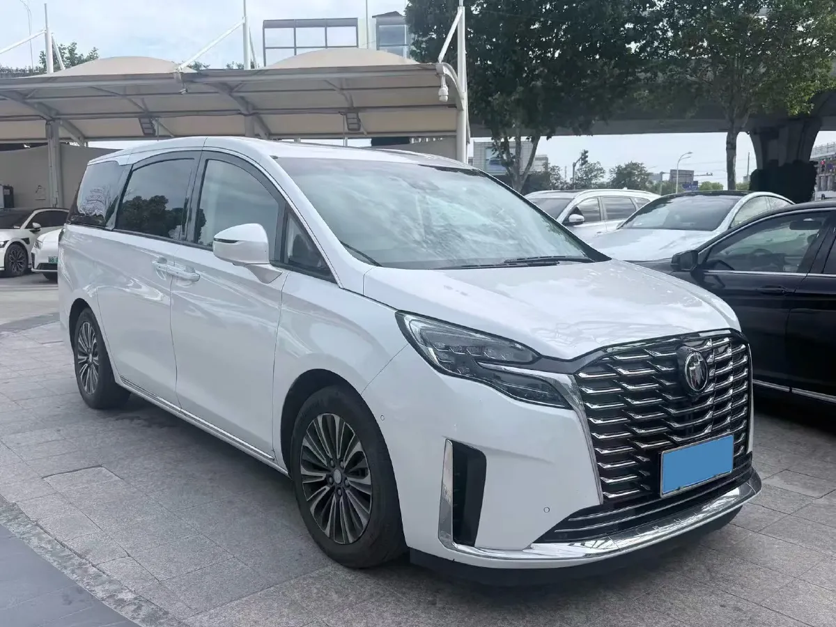 2022 Buick GL8 2.0T 237HP L4 9AT,autocango,china used car exporter,china ev exporter,chinese used car exporter,chinese used ev exporter