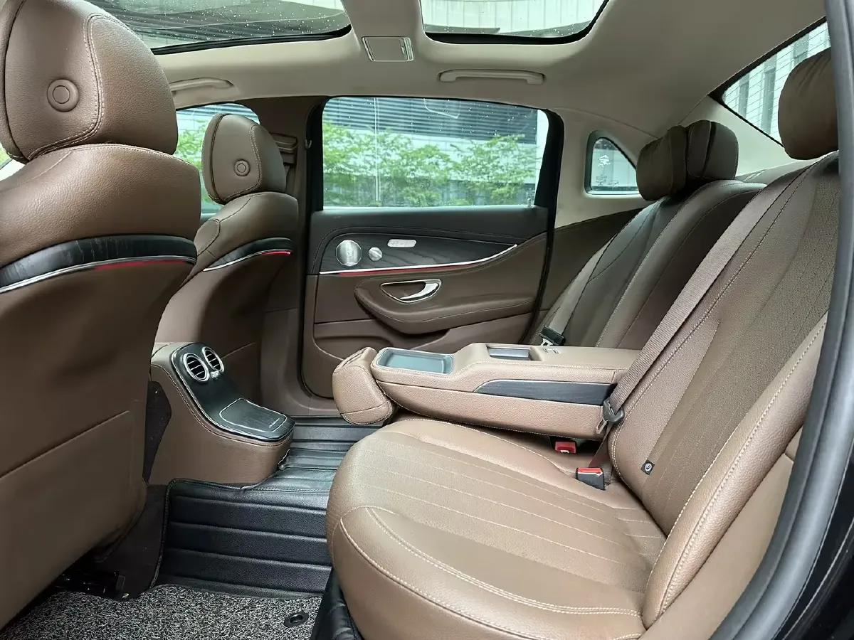 2021 Mercedes-Benz E Class 2.0T 258HP L4 9AT,autocango,china used car exporter,china ev exporter,chinese used car exporter,chinese used ev exporter