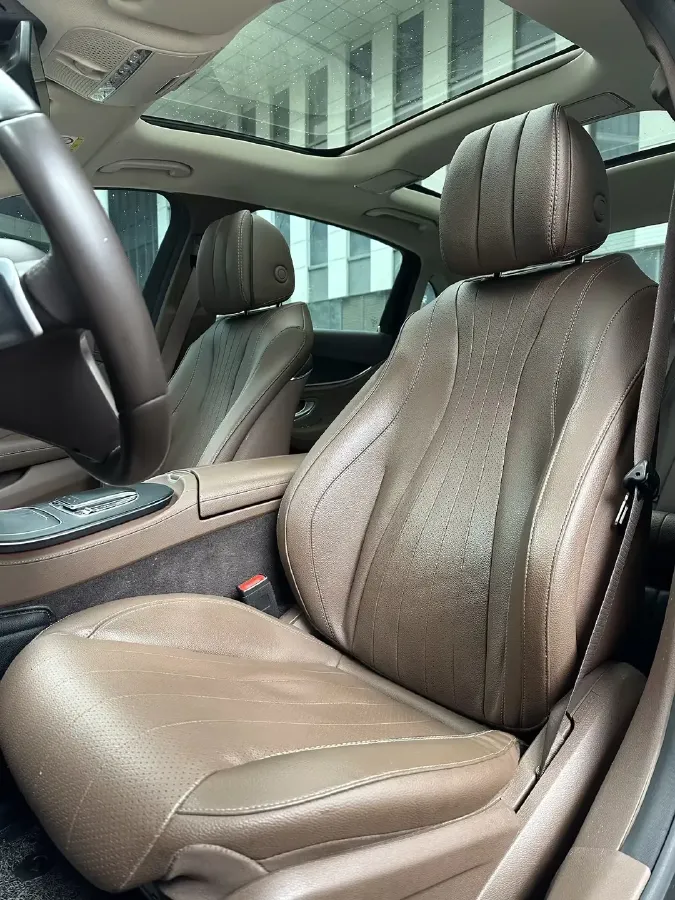 2021 Mercedes-Benz E Class 2.0T 258HP L4 9AT,autocango,china used car exporter,china ev exporter,chinese used car exporter,chinese used ev exporter