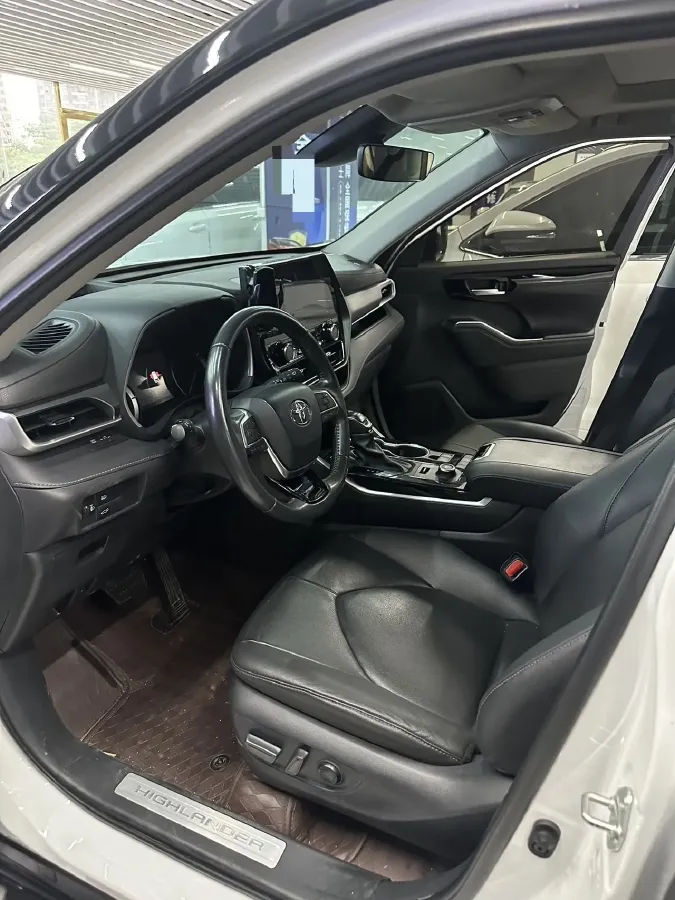2024 Toyota Highlander 2.0T 248HP L4 8AT,autocango,china used car exporter,china ev exporter,chinese used car exporter,chinese used ev exporter