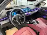 2025 BMW 5 Series 2.0T 258HP L4 8AT