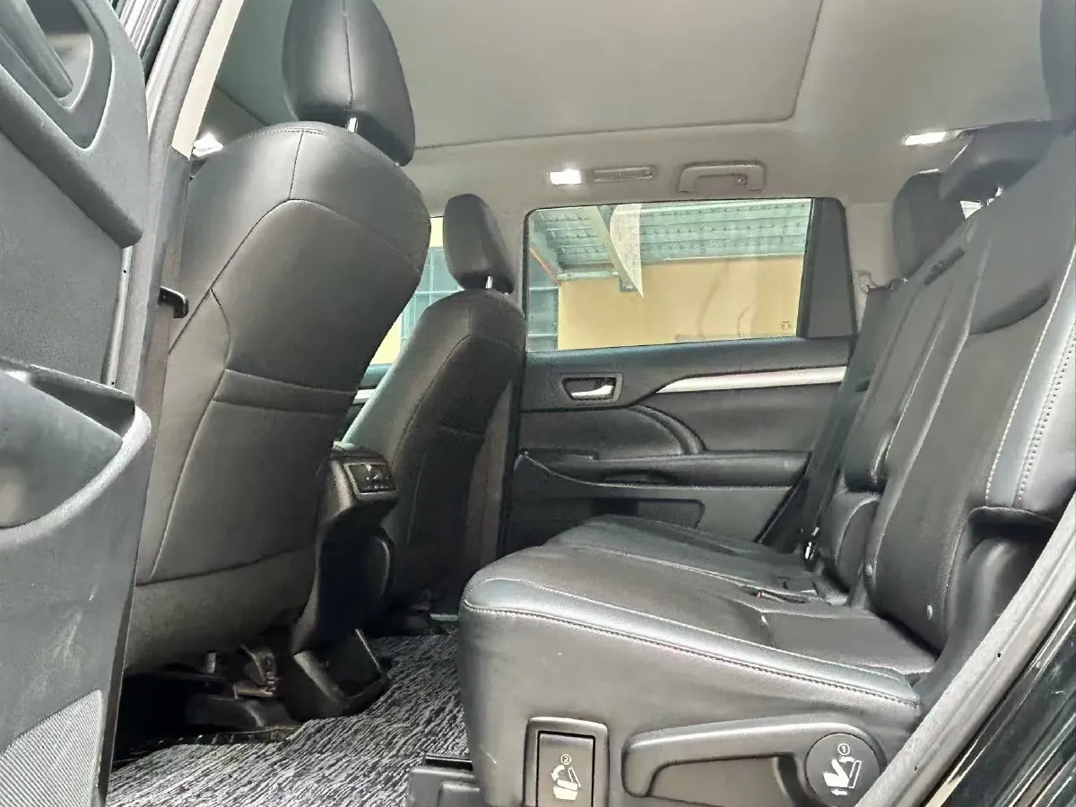 2019 Lincoln MKC 2.0T 203HP L4 6AT,autocango,china used car exporter,china ev exporter,chinese used car exporter,chinese used ev exporter