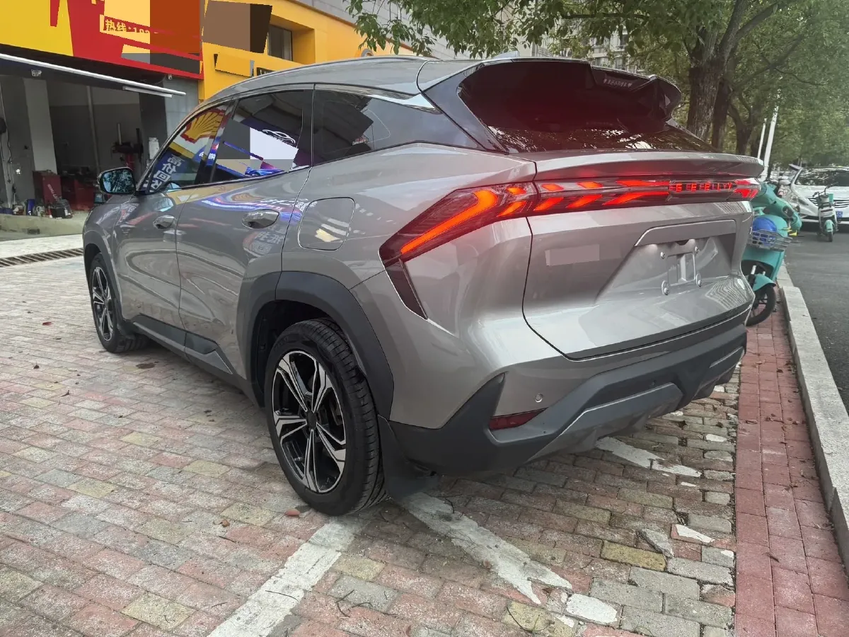 2023 Geely Galaxy L7 1.5T 163HP L4 3DHT PHEV 18.7KWH,autocango,china used car exporter,china ev exporter,chinese used car exporter,chinese used ev exporter