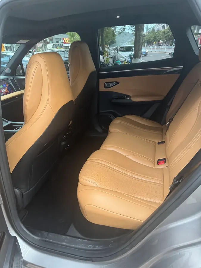 2023 Geely Galaxy L7 1.5T 163HP L4 3DHT PHEV 18.7KWH,autocango,china used car exporter,china ev exporter,chinese used car exporter,chinese used ev exporter