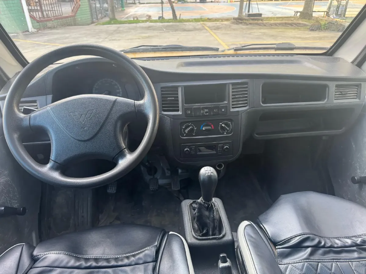 2020 WuLing ZhiGuang 1.2L 76HP L4 5MT,autocango,china used car exporter,china ev exporter,chinese used car exporter,chinese used ev exporter