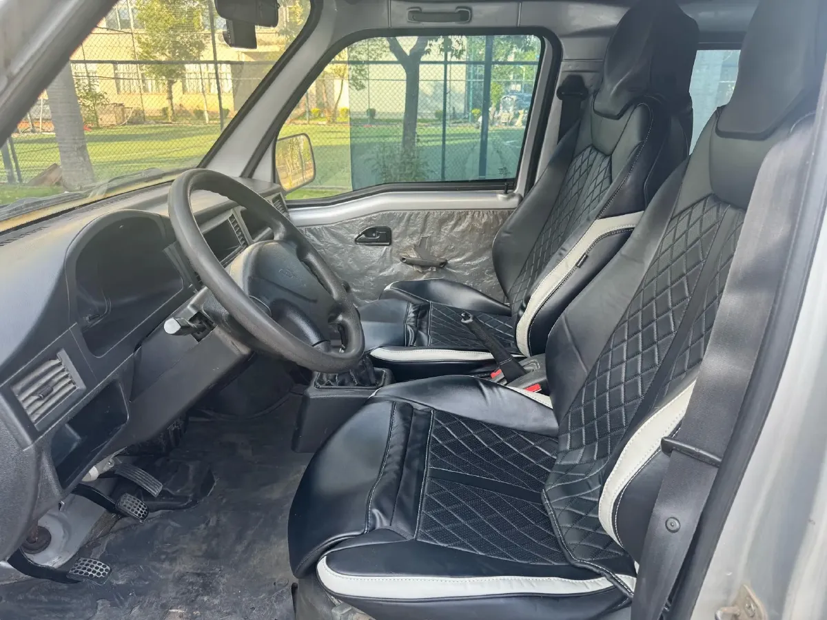 2020 WuLing ZhiGuang 1.2L 76HP L4 5MT,autocango,china used car exporter,china ev exporter,chinese used car exporter,chinese used ev exporter