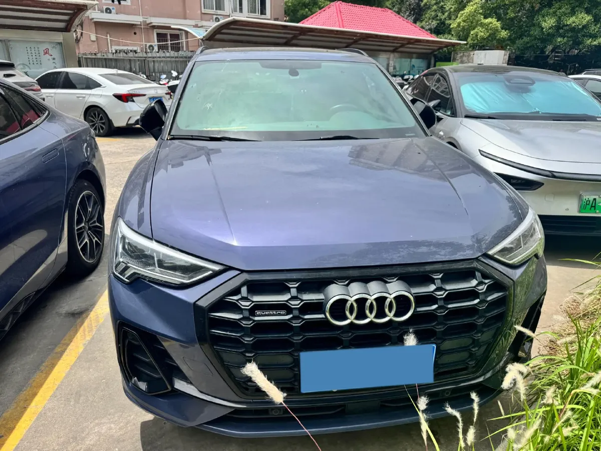 2021 Audi Q3 2.0T 220HP L4 7DCT,autocango,china used car exporter,china ev exporter,chinese used car exporter,chinese used ev exporter