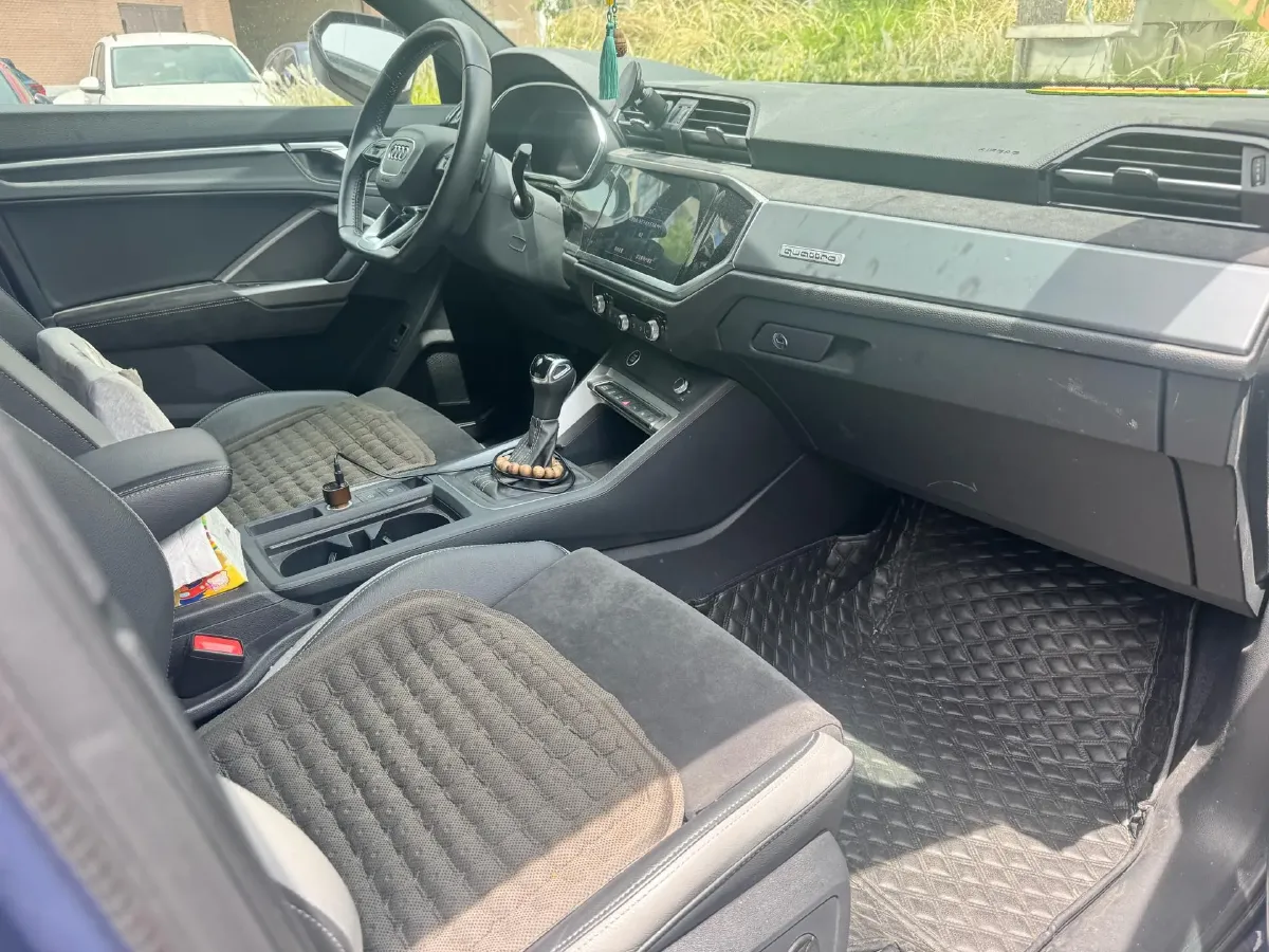 2021 Audi Q3 2.0T 220HP L4 7DCT,autocango,china used car exporter,china ev exporter,chinese used car exporter,chinese used ev exporter
