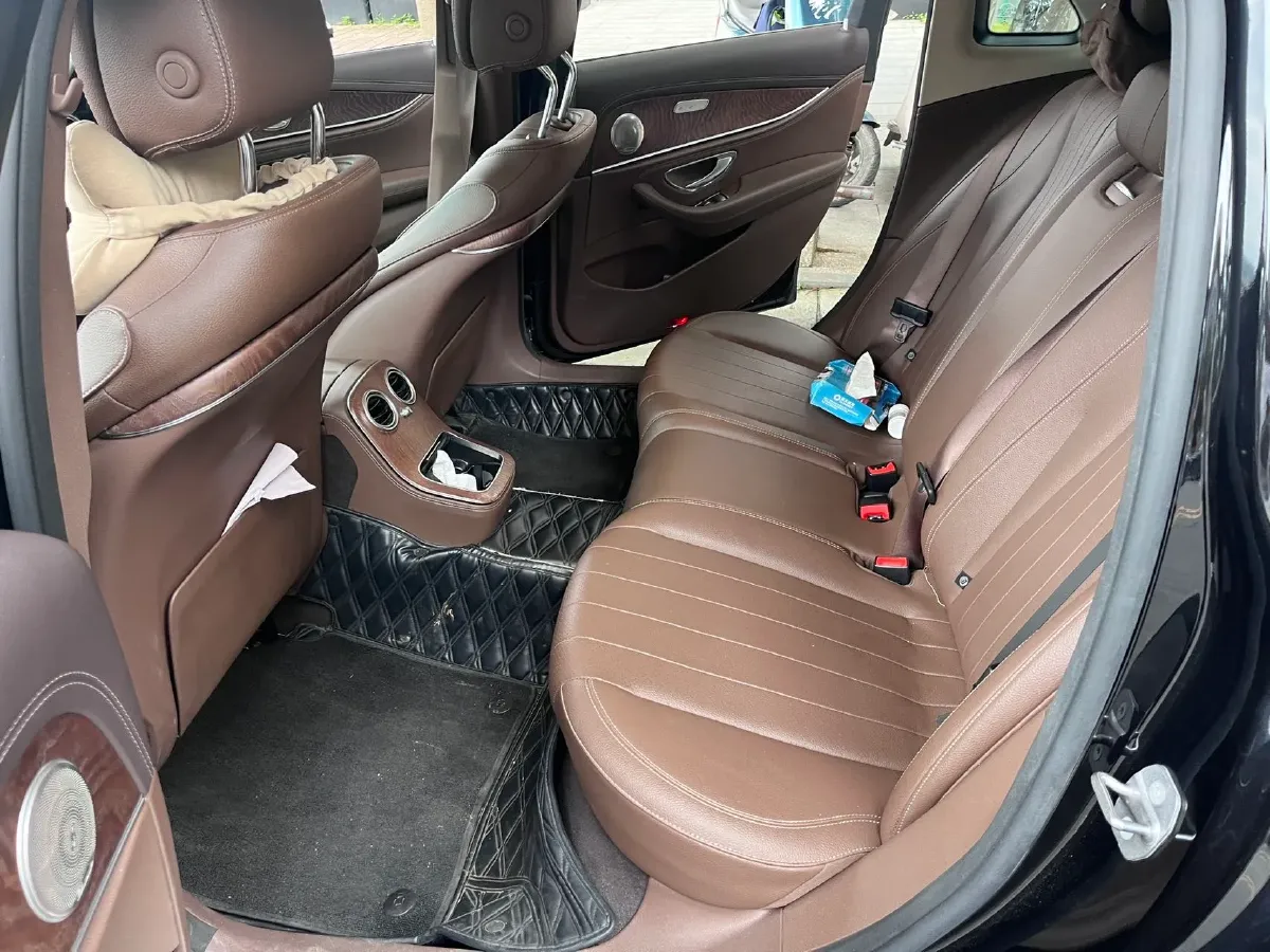 2022 Mercedes-Benz E Class 2.0T 197HP L4 9AT,autocango,china used car exporter,china ev exporter,chinese used car exporter,chinese used ev exporter