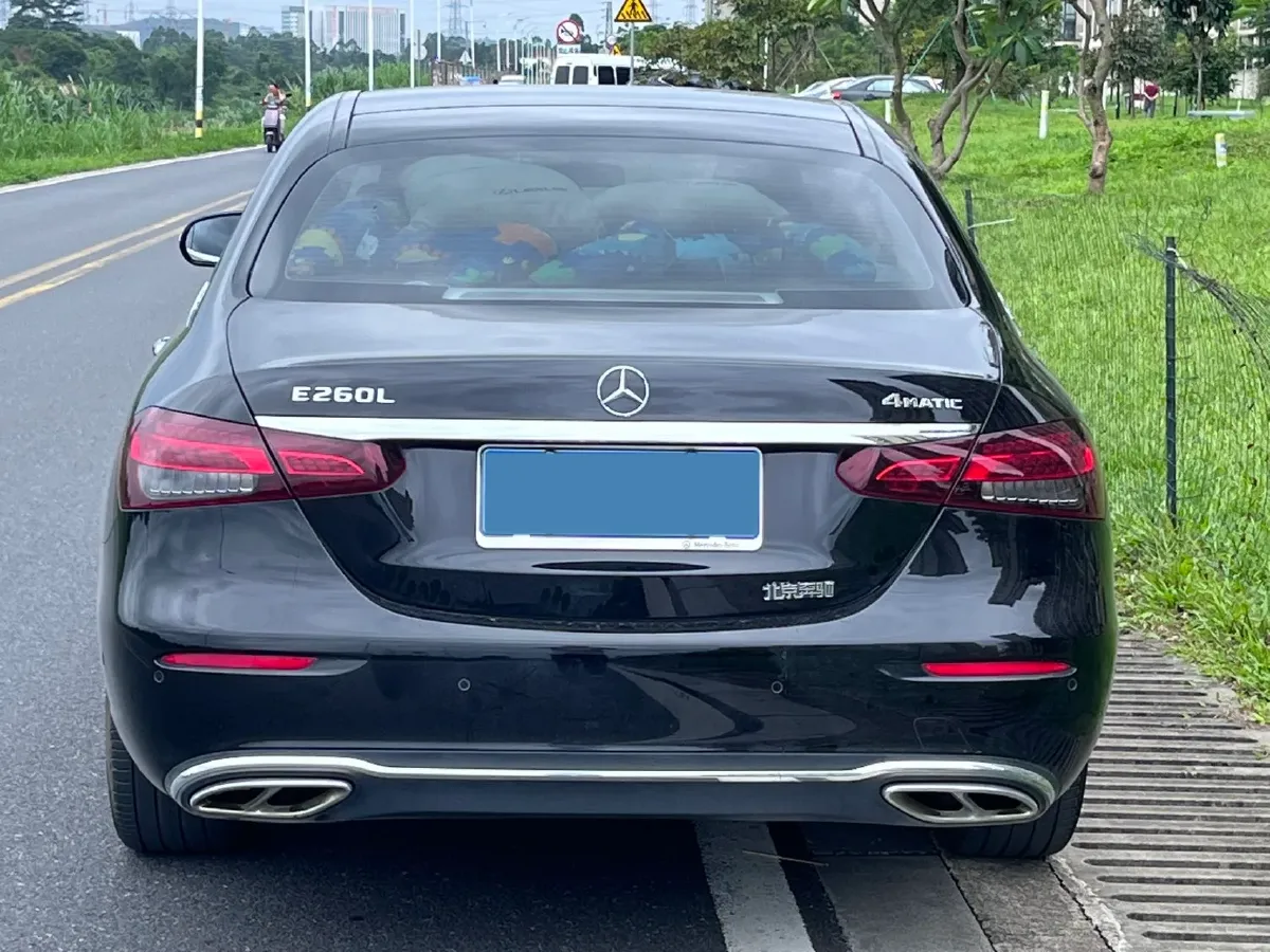 2022 Mercedes-Benz E Class 2.0T 197HP L4 9AT,autocango,china used car exporter,china ev exporter,chinese used car exporter,chinese used ev exporter