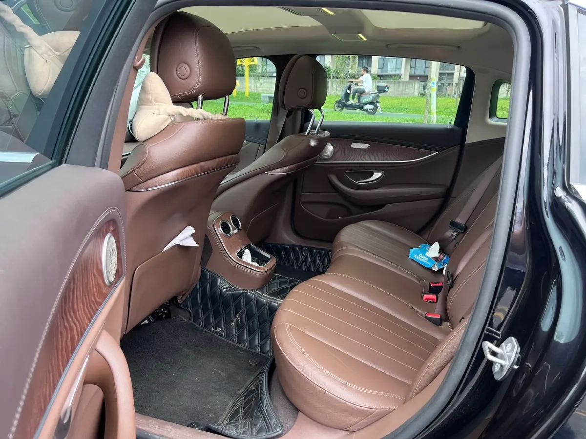 2022 Mercedes-Benz E Class 2.0T 197HP L4 9AT,autocango,china used car exporter,china ev exporter,chinese used car exporter,chinese used ev exporter