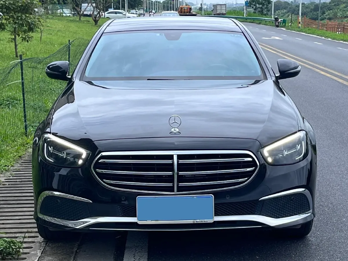 2022 Mercedes-Benz E Class 2.0T 197HP L4 9AT,autocango,china used car exporter,china ev exporter,chinese used car exporter,chinese used ev exporter