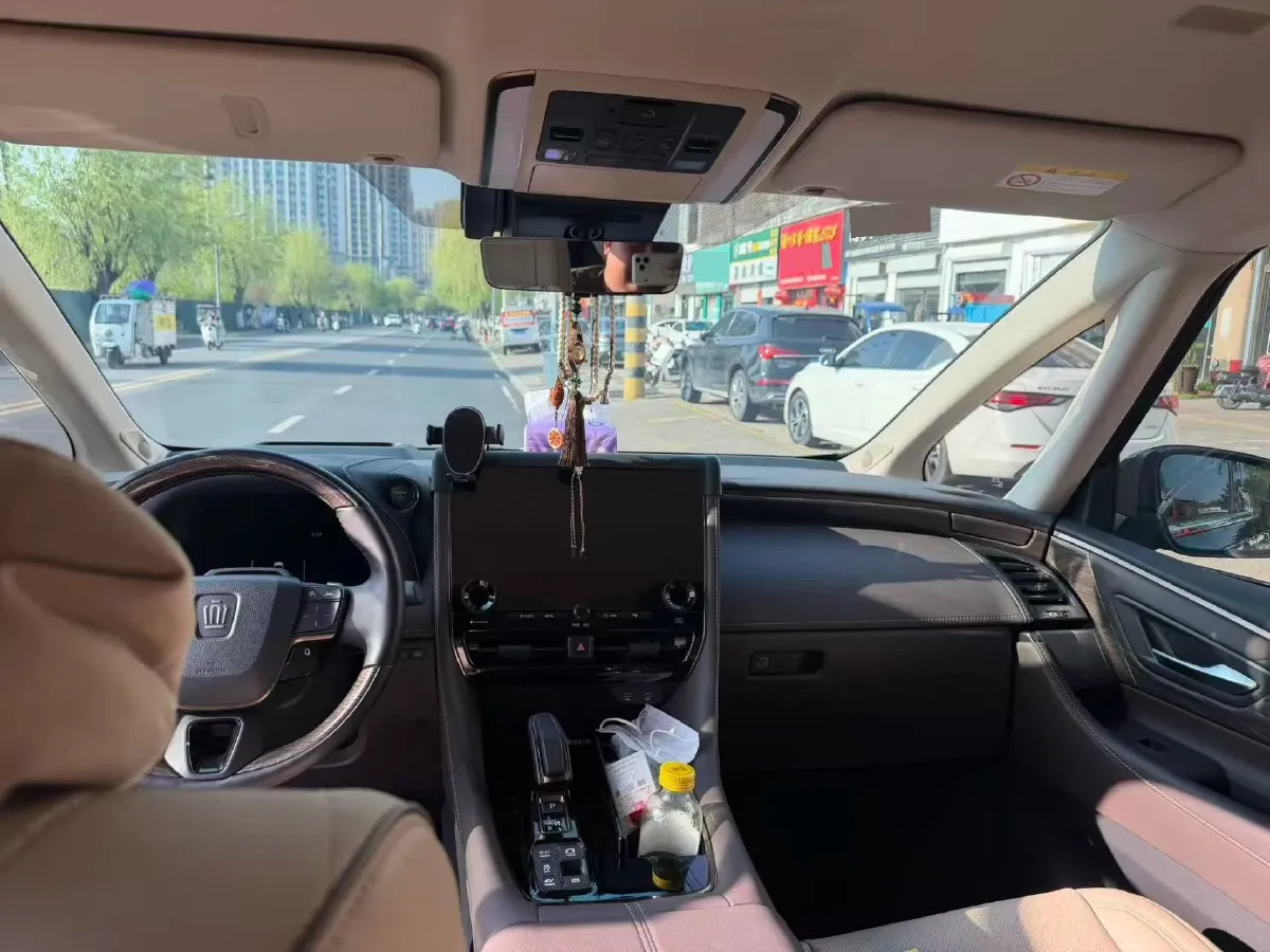 2025 Toyota Alphard 2.5L 190HP L4 E-CVT Hybrid,autocango,china used car exporter,china ev exporter,chinese used car exporter,chinese used ev exporter