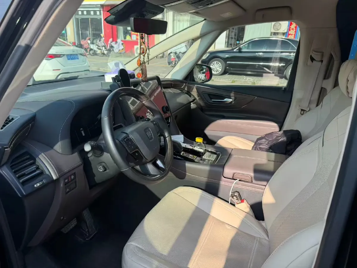 2025 Toyota Alphard 2.5L 190HP L4 E-CVT Hybrid,autocango,china used car exporter,china ev exporter,chinese used car exporter,chinese used ev exporter