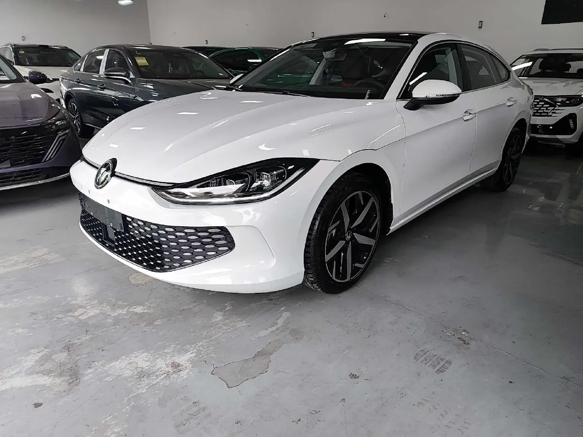 2025 Volkswagen Lamando 1.4T 150HP L4 7DCT,autocango,china used car exporter,china ev exporter,chinese used car exporter,chinese used ev exporter