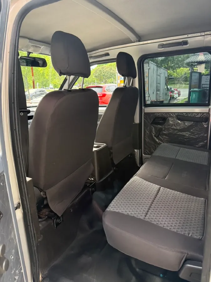 2022 WuLing RongGuang New Truck 1.5L 102HP L4 5MT,autocango,china used car exporter,china ev exporter,chinese used car exporter,chinese used ev exporter