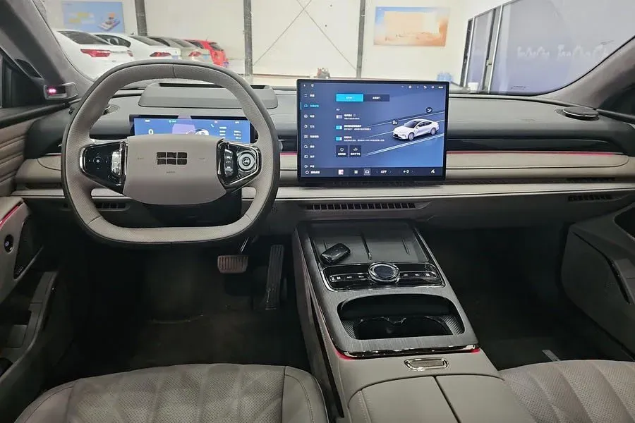 2025 Geely Galaxy Starshine 8 1.5T 163HP L4 3DHT PHEV 27.69KWH,autocango,china used car exporter,china ev exporter,chinese used car exporter,chinese used ev exporter