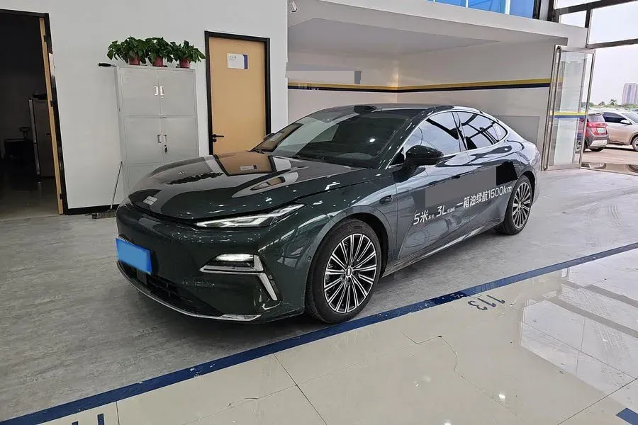 2025 Geely Galaxy Starshine 8 1.5T 163HP L4 3DHT PHEV 27.69KWH,autocango,china used car exporter,china ev exporter,chinese used car exporter,chinese used ev exporter