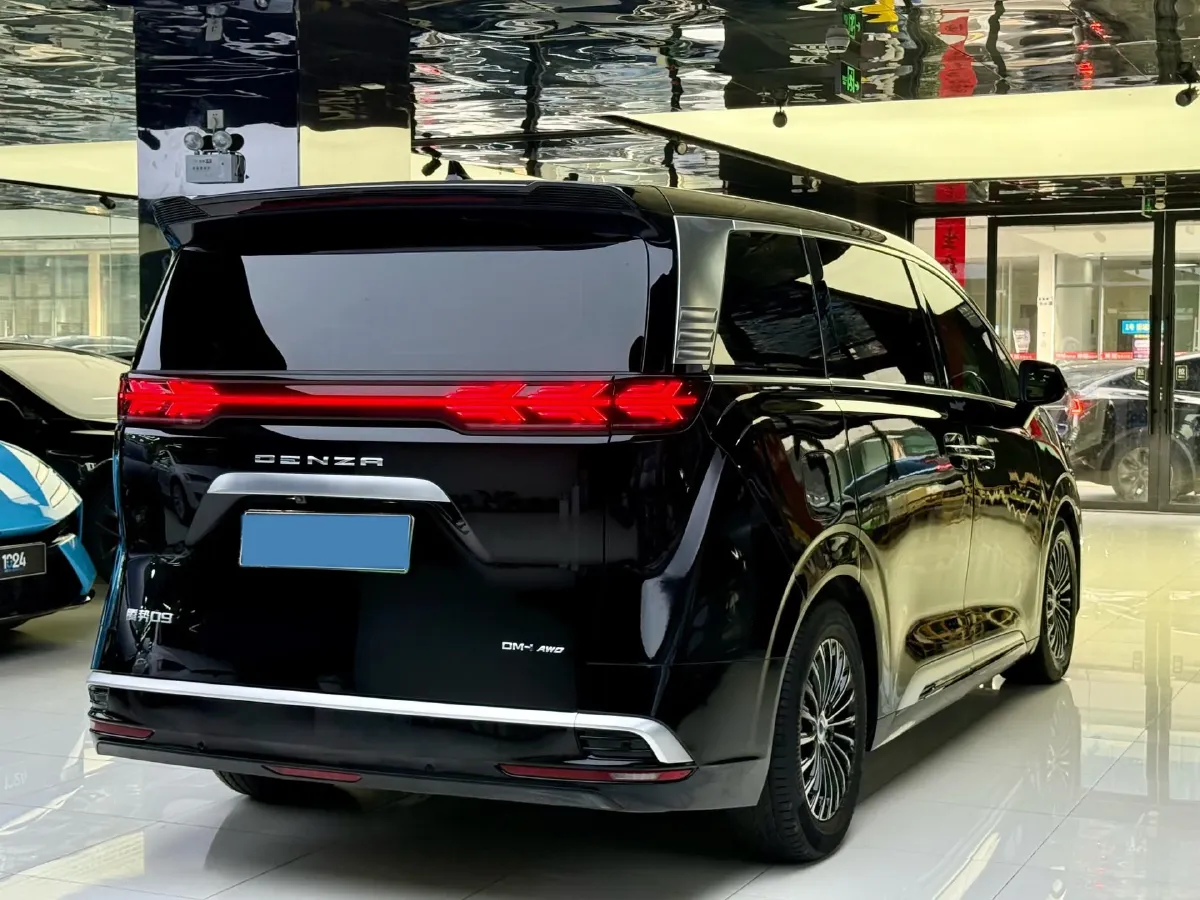 2024 Denza D9 1.5T 139HP L4 E-CVT PHEV 40KWH,autocango,china used car exporter,china ev exporter,chinese used car exporter,chinese used ev exporter