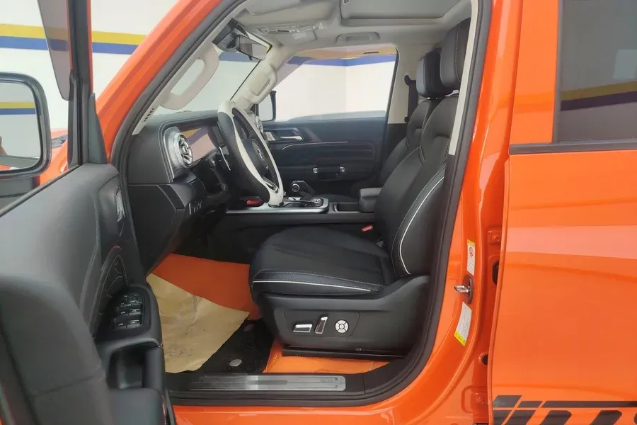 2023 Tank 300 2.0T 227HP L4 8AT,autocango,china used car exporter,china ev exporter,chinese used car exporter,chinese used ev exporter