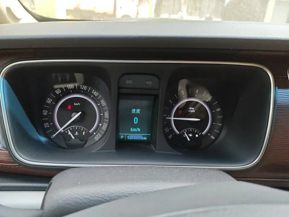 2018 Buick GL8 2.0T 260HP L4 6AT,autocango,china used car exporter,china ev exporter,chinese used car exporter,chinese used ev exporter