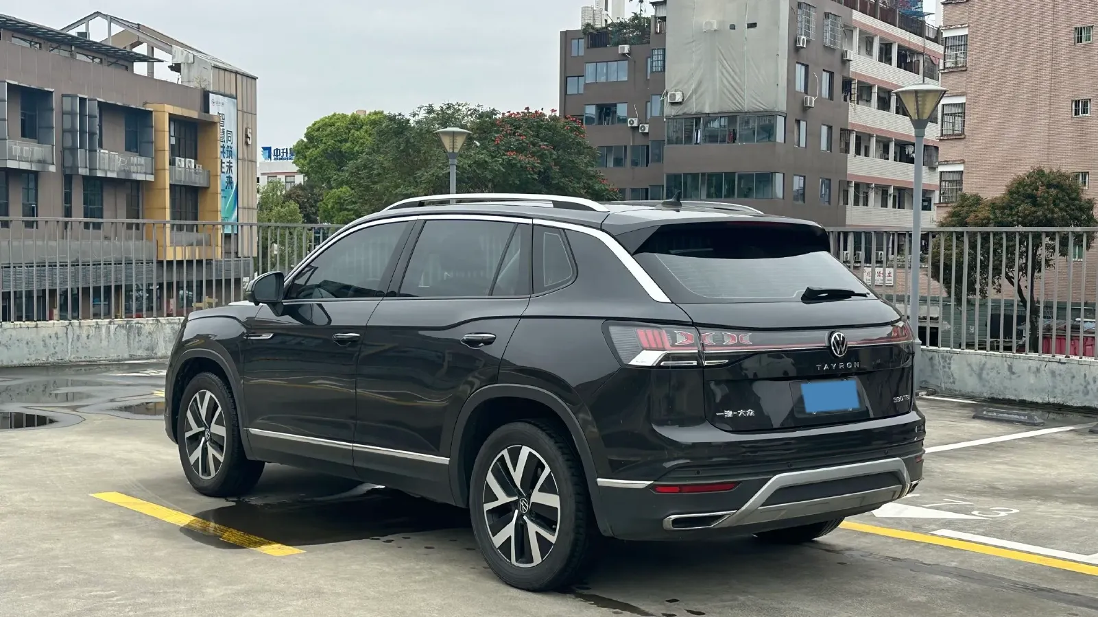 2023 Volkswagen Tayron 2.0T 186HP L4 7DCT,autocango,china used car exporter,china ev exporter,chinese used car exporter,chinese used ev exporter