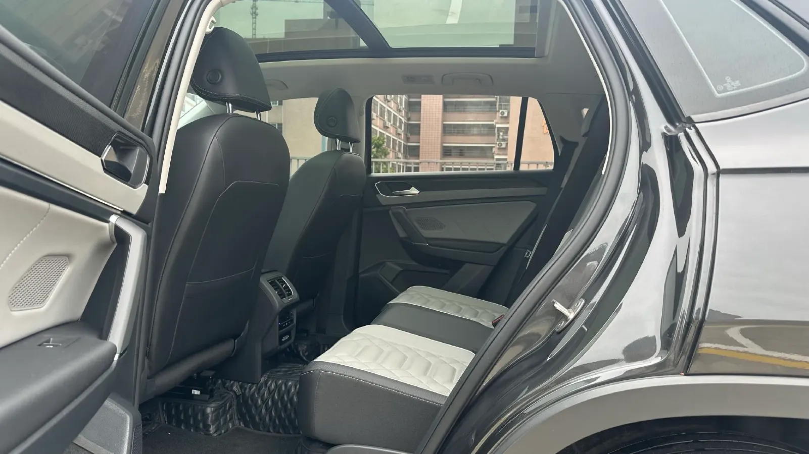 2023 Volkswagen Tayron 2.0T 186HP L4 7DCT,autocango,china used car exporter,china ev exporter,chinese used car exporter,chinese used ev exporter