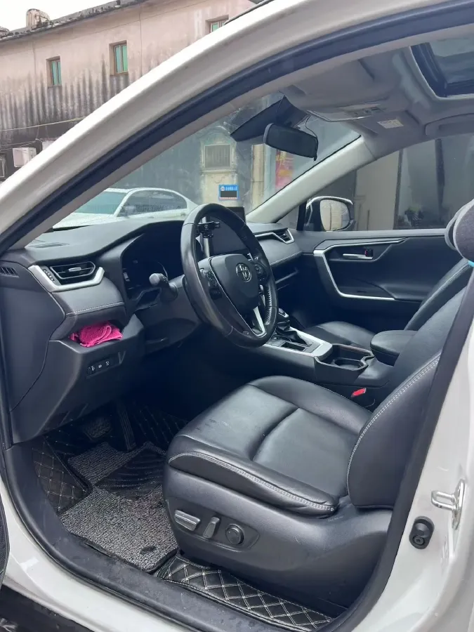 2022 Toyota RAV4 2.0L 171HP L4 CVT,autocango,china used car exporter,china ev exporter,chinese used car exporter,chinese used ev exporter