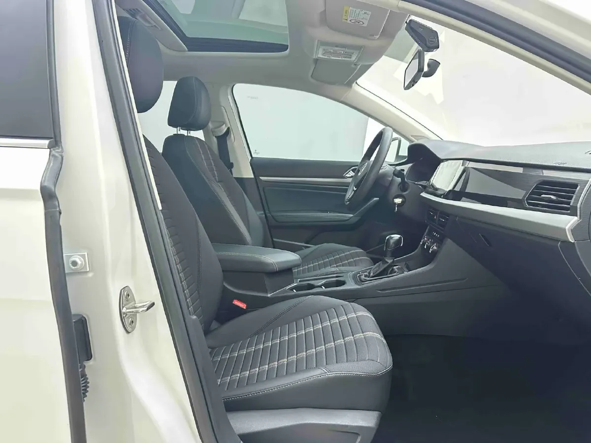 2021 Volkswagen Lavida 1.4T 150HP L4 7DCT,autocango,china used car exporter,china ev exporter,chinese used car exporter,chinese used ev exporter