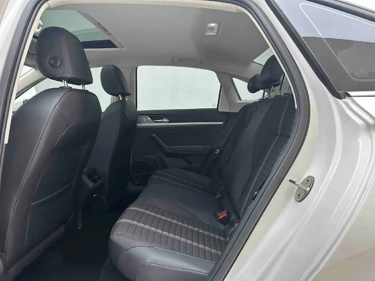 2021 Volkswagen Lavida 1.4T 150HP L4 7DCT,autocango,china used car exporter,china ev exporter,chinese used car exporter,chinese used ev exporter
