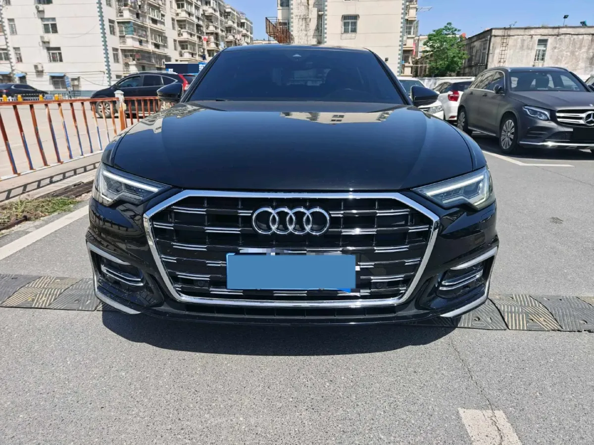 2023 Audi A6L 2.0T 190HP L4 7DCT,autocango,china used car exporter,china ev exporter,chinese used car exporter,chinese used ev exporter