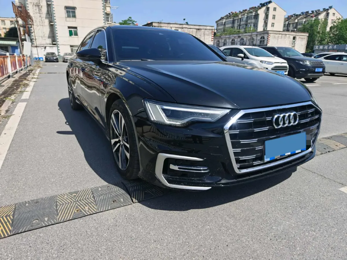 2023 Audi A6L 2.0T 190HP L4 7DCT,autocango,china used car exporter,china ev exporter,chinese used car exporter,chinese used ev exporter