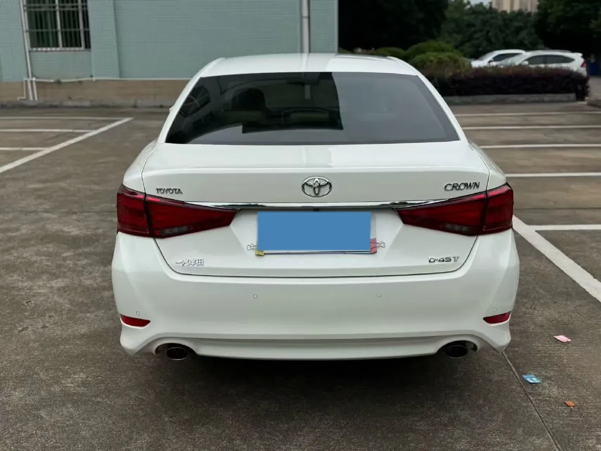 2017 Toyota Crown 2.0T 235HP L4 8AT,autocango,china used car exporter,china ev exporter,chinese used car exporter,chinese used ev exporter