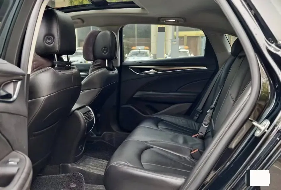 2021 Buick Larcosse 2.0T 237HP L4 9AT,autocango,china used car exporter,china ev exporter,chinese used car exporter,chinese used ev exporter