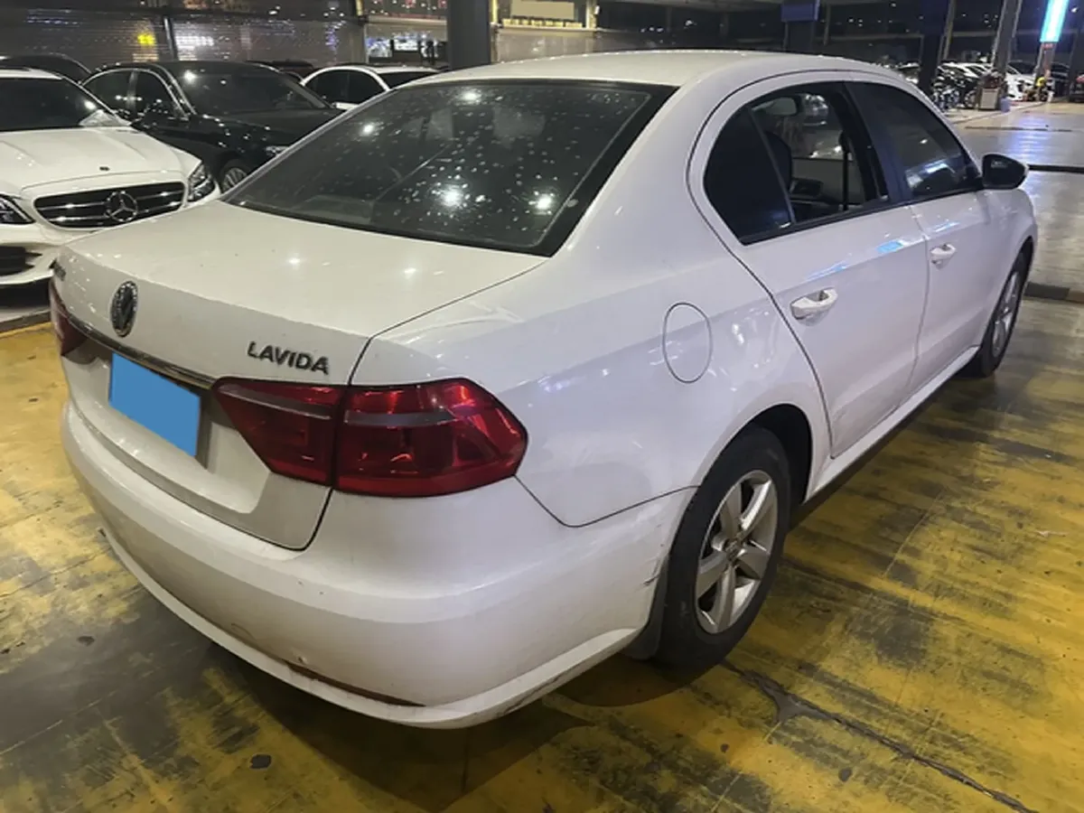 2013 Volkswagen Lavida 1.6L 110HP L4 6AT,autocango,china used car exporter,china ev exporter,chinese used car exporter,chinese used ev exporter