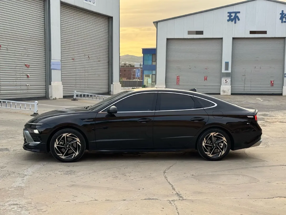 2024 Hyundai Sonata 1.5T 170HP L4 8AT,autocango,china used car exporter,china ev exporter,chinese used car exporter,chinese used ev exporter