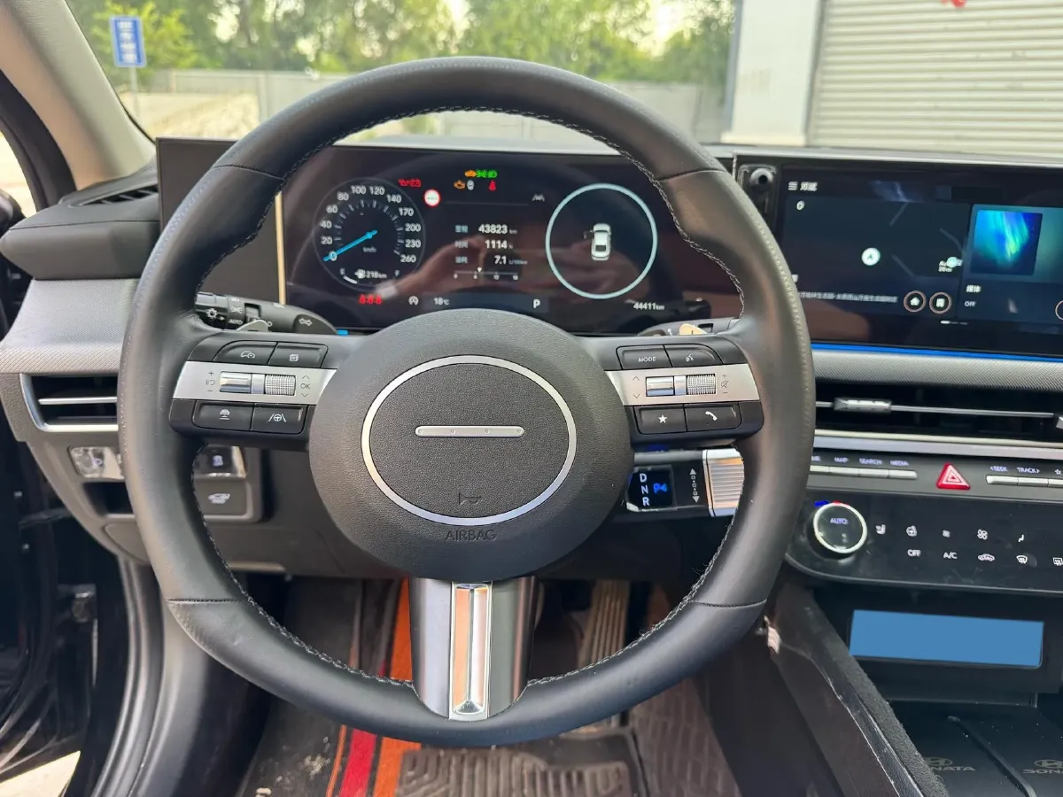 2024 Hyundai Sonata 1.5T 170HP L4 8AT,autocango,china used car exporter,china ev exporter,chinese used car exporter,chinese used ev exporter