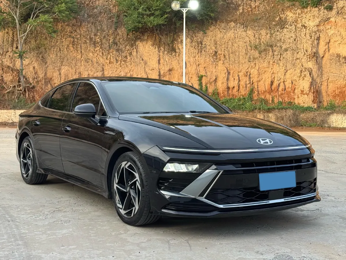 2024 Hyundai Sonata 1.5T 170HP L4 8AT,autocango,china used car exporter,china ev exporter,chinese used car exporter,chinese used ev exporter