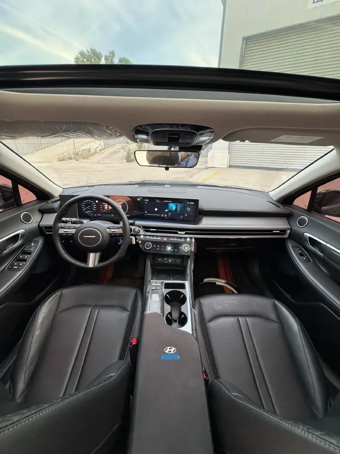 2024 Hyundai Sonata 1.5T 170HP L4 8AT,autocango,china used car exporter,china ev exporter,chinese used car exporter,chinese used ev exporter