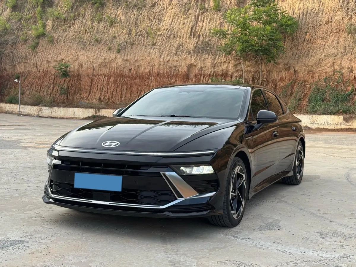 2024 Hyundai Sonata 1.5T 170HP L4 8AT,autocango,china used car exporter,china ev exporter,chinese used car exporter,chinese used ev exporter