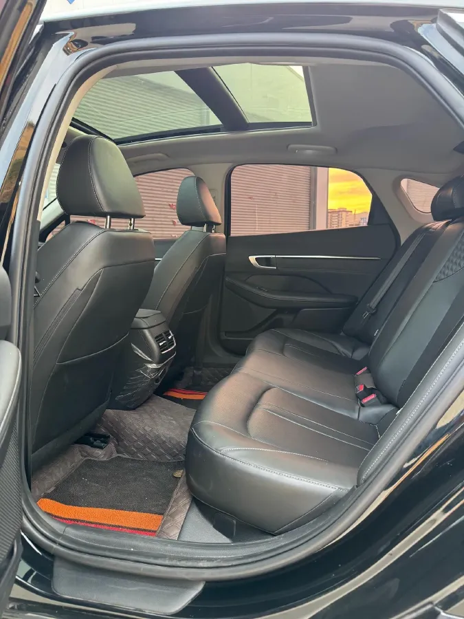 2024 Hyundai Sonata 1.5T 170HP L4 8AT,autocango,china used car exporter,china ev exporter,chinese used car exporter,chinese used ev exporter