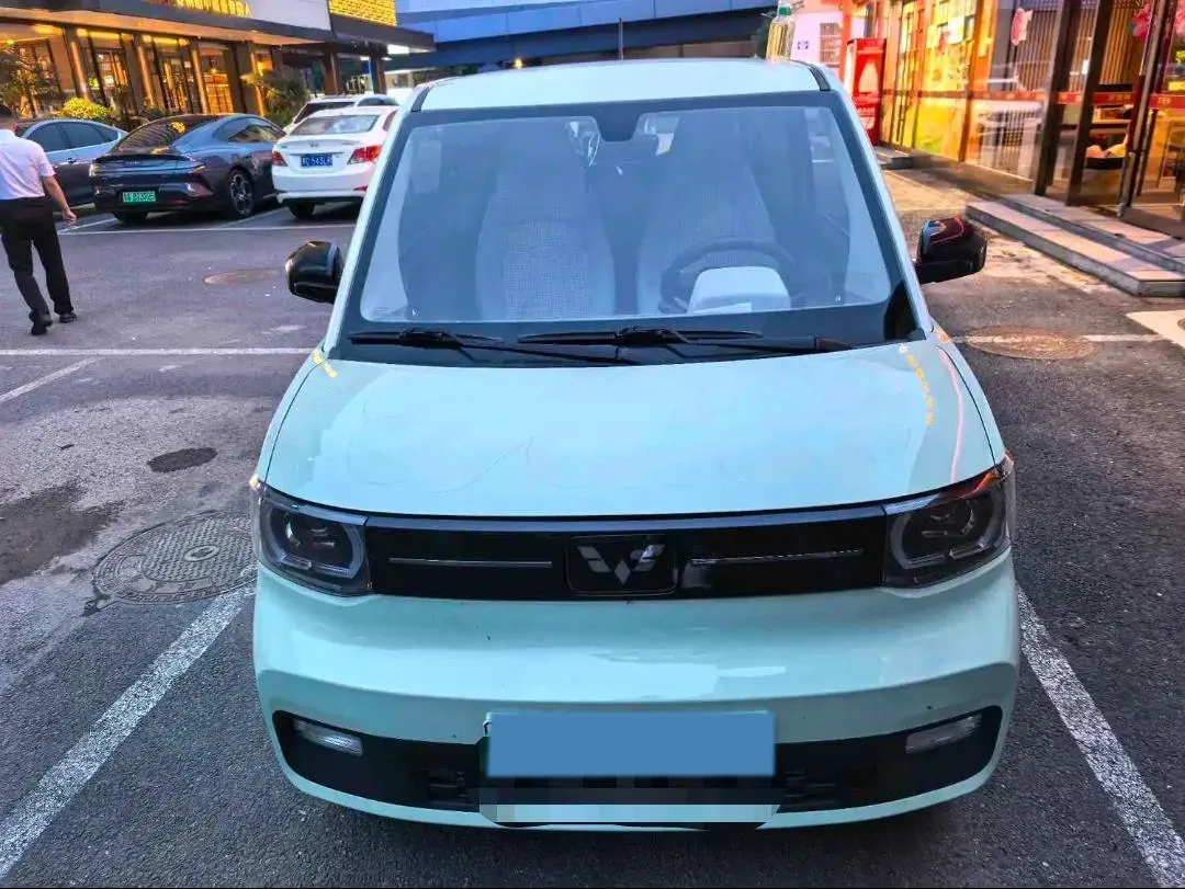 2022 WuLing HongGuang MINI EV BEV 9KWH,autocango,china used car exporter,china ev exporter,chinese used car exporter,chinese used ev exporter