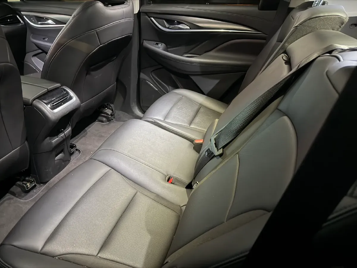 2020 Buick Enclave 2.0T 237HP L4 9AT,autocango,china used car exporter,china ev exporter,chinese used car exporter,chinese used ev exporter